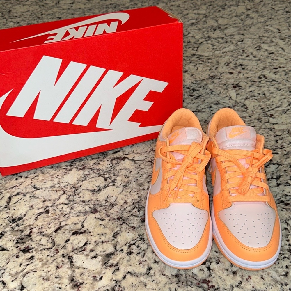 BRAND NEW women's dunk low! (Peach)